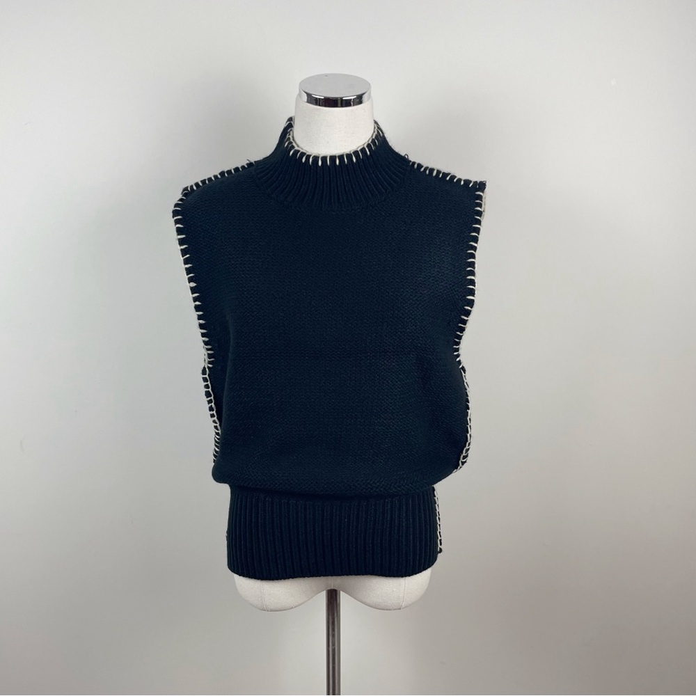 Elizabeth James The Label Black White Stitching Crochet Knit Sweater Top New